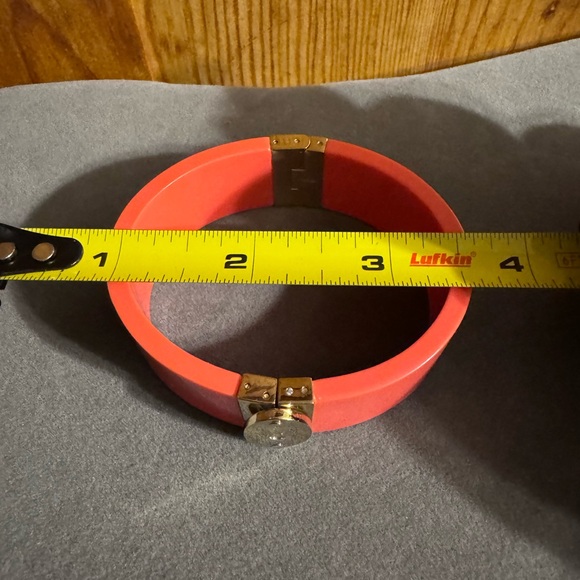 Fossil Salmon Pink Hard Plastic Gold Tone Steel Bracelet - Picture 6 of 7